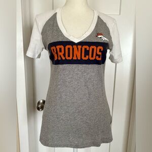 Nike NFL Team Apparel Denver Broncos V-Neck Tee Shirt Small